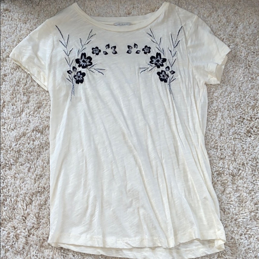 Cream tshirt with floral embroidery